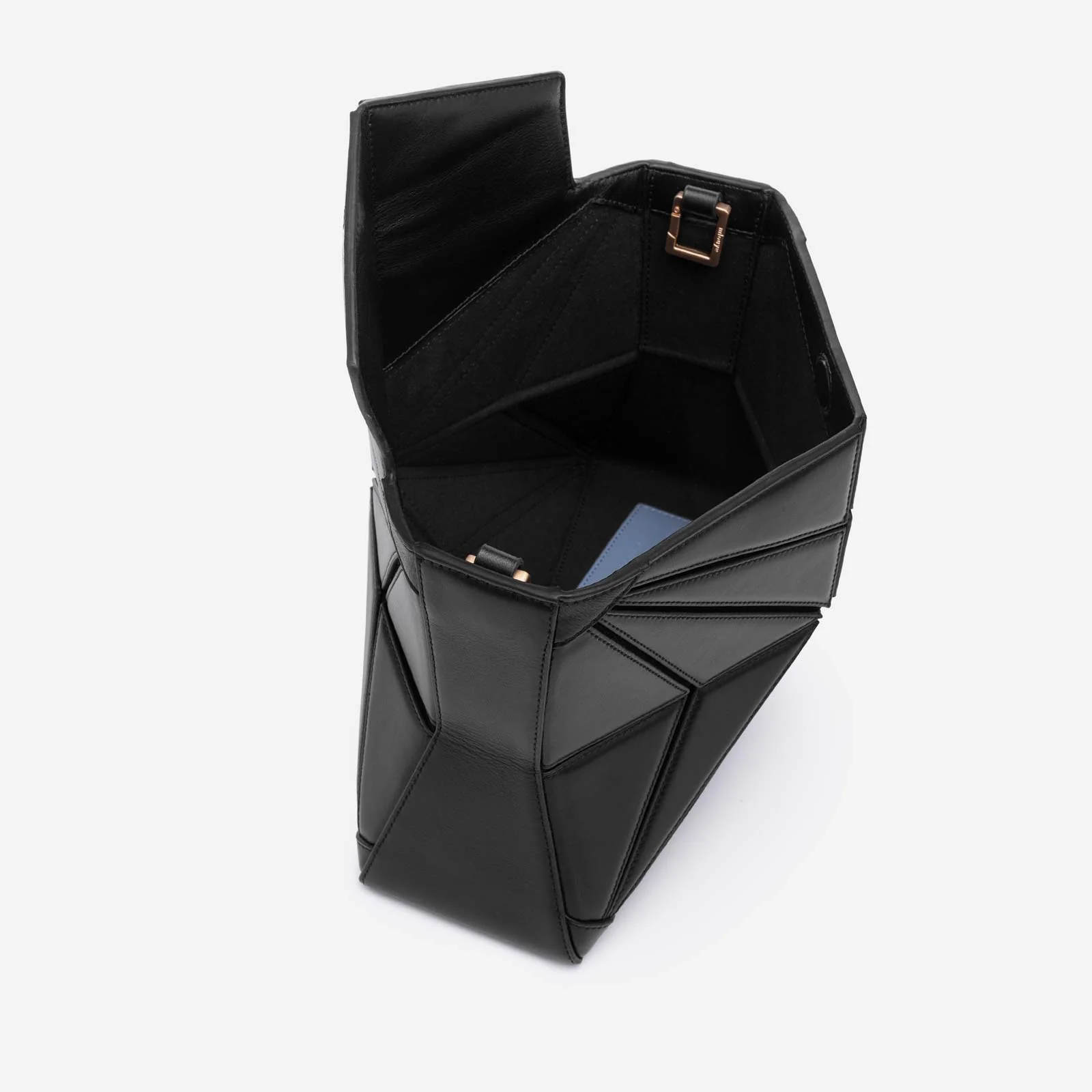 Atlas - Black - Image 5