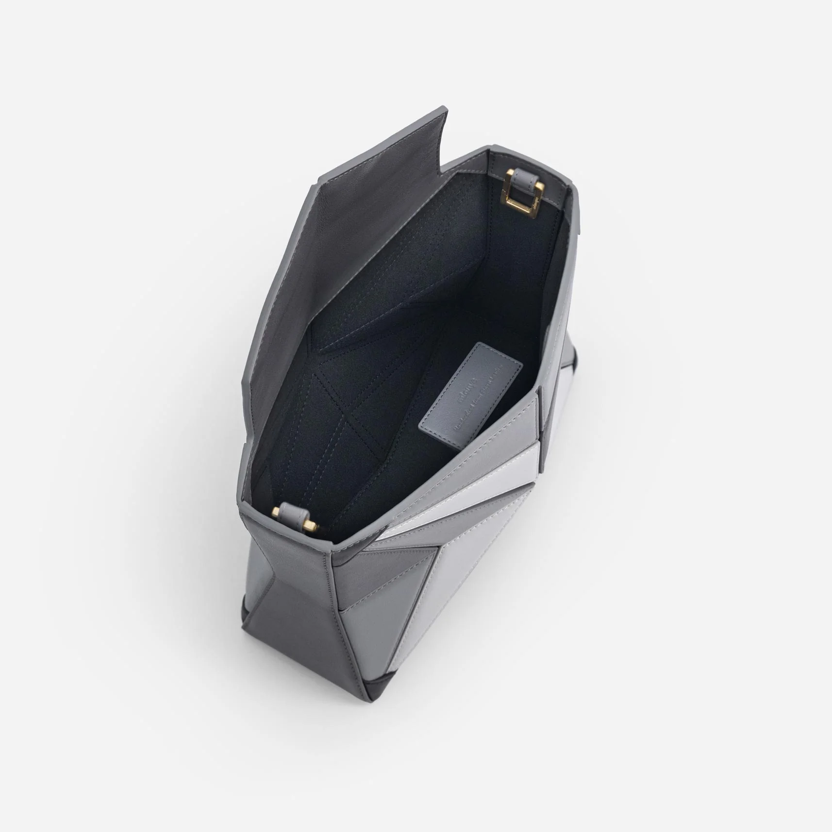 Atlas - Shark - Image 4