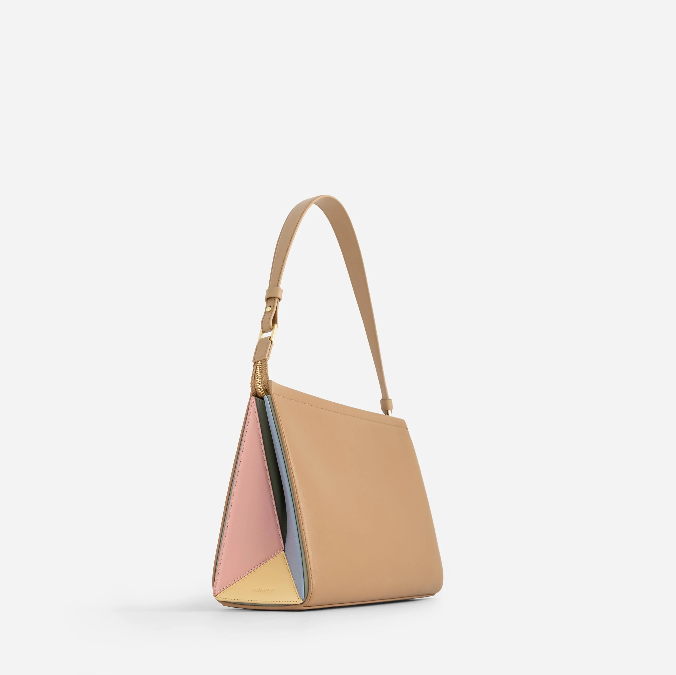 Large Triangle Pouch - Gummy - Image 3