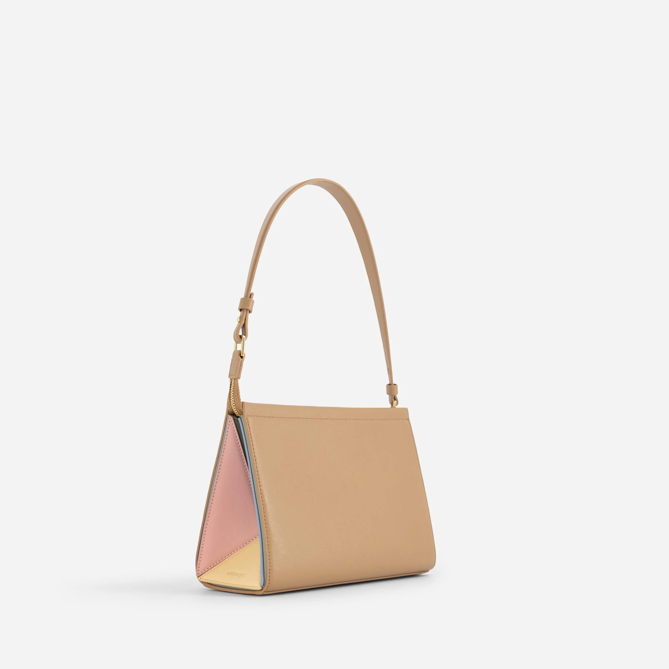 Medium Triangle Pouch - Gummy - Image 3