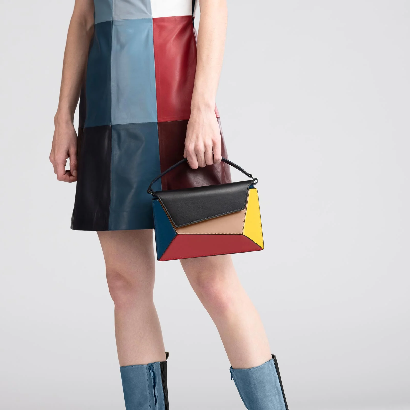 Naomi - Mondrian - Image 9