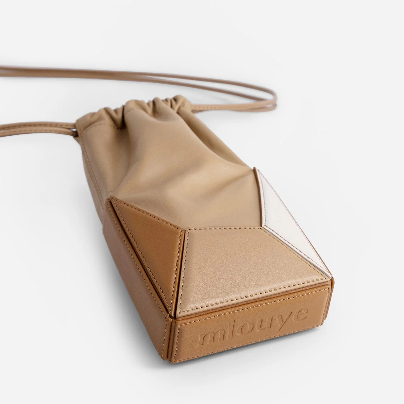 Naomi Phone Pouch - Milky - Image 3