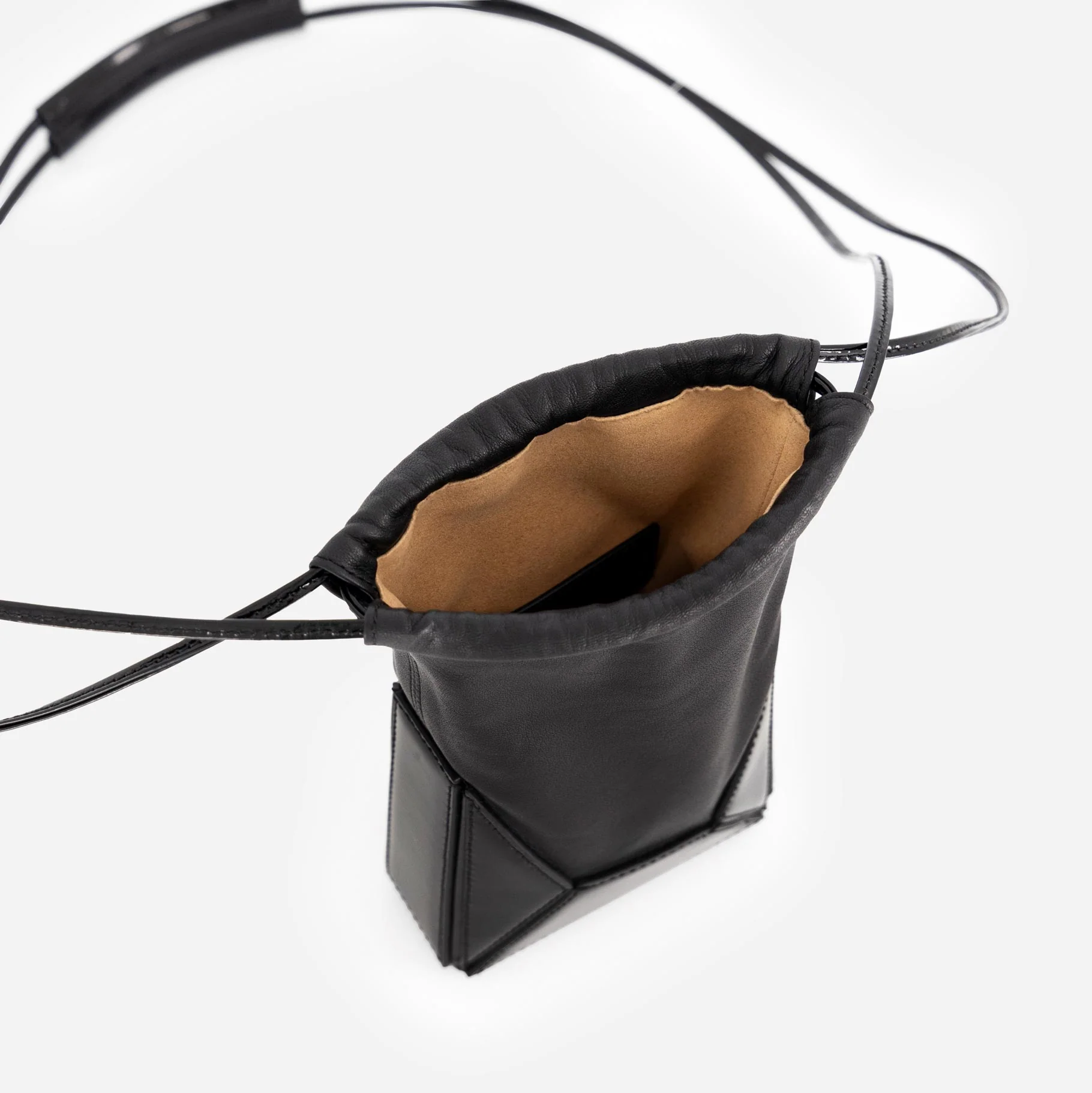 Naomi Phone Pouch - Patent Black - Image 4