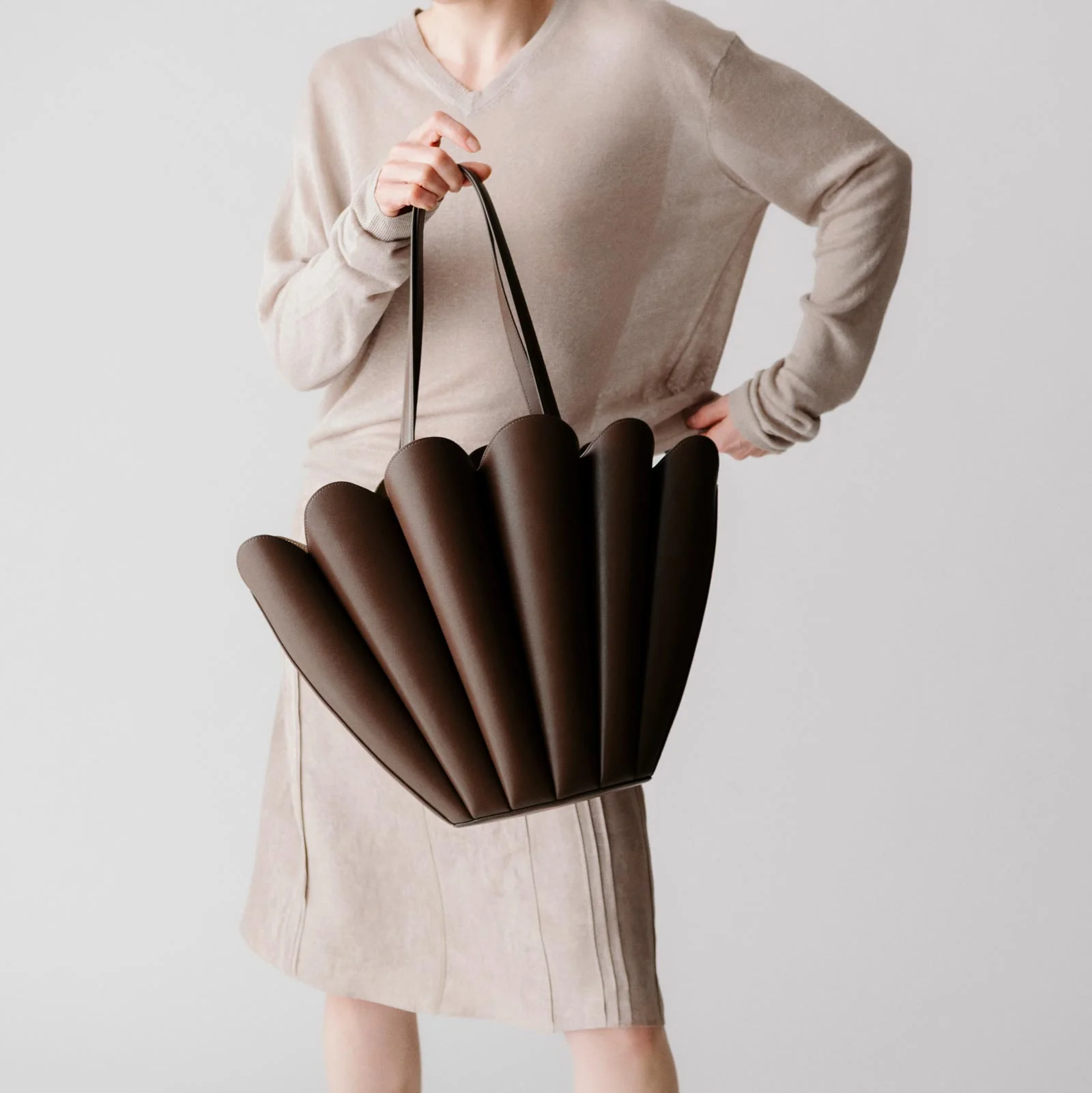 Seashell Tote - Suede Moss - Image 6