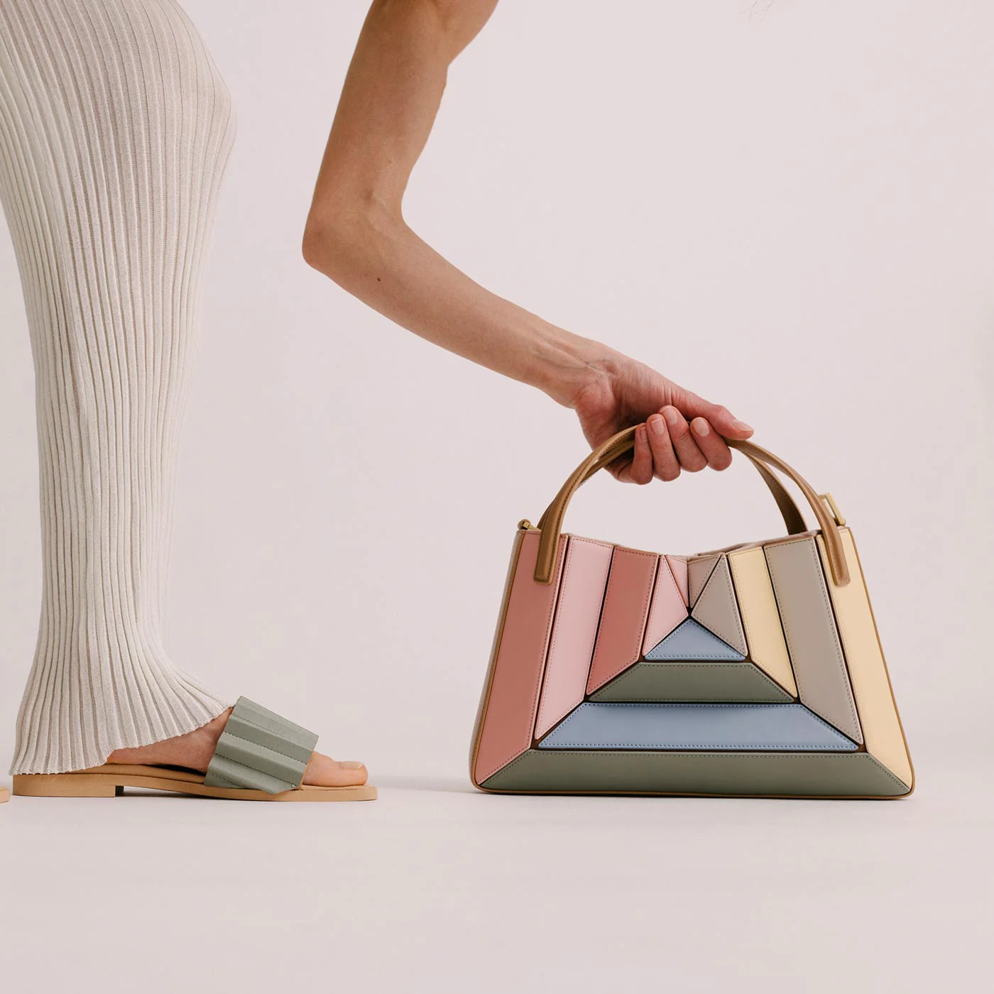 Sera Tote - Gummy - Image 10