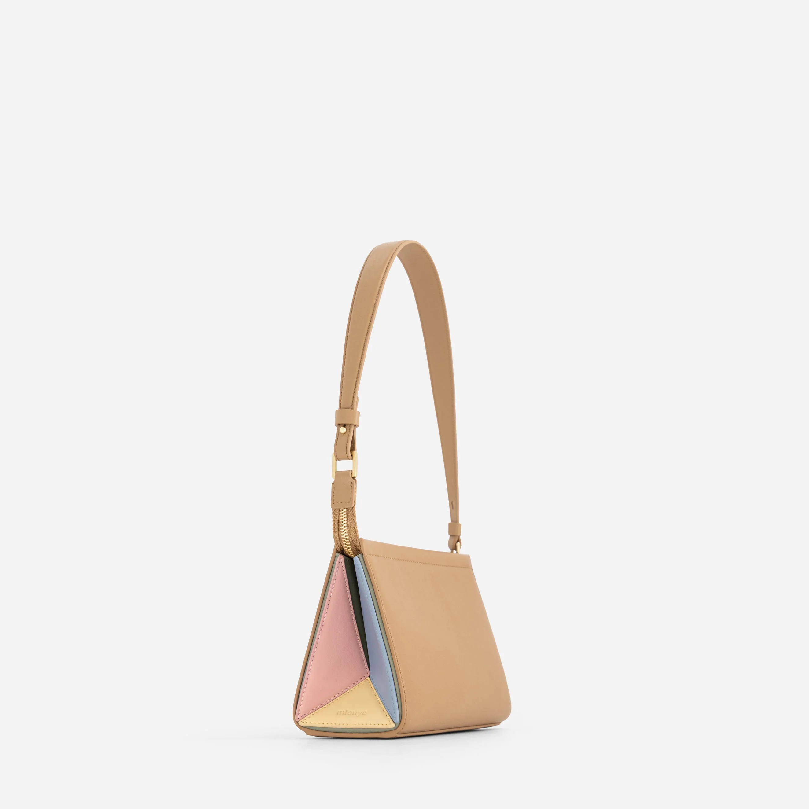 Small Triangle Pouch - Gummy - Image 3