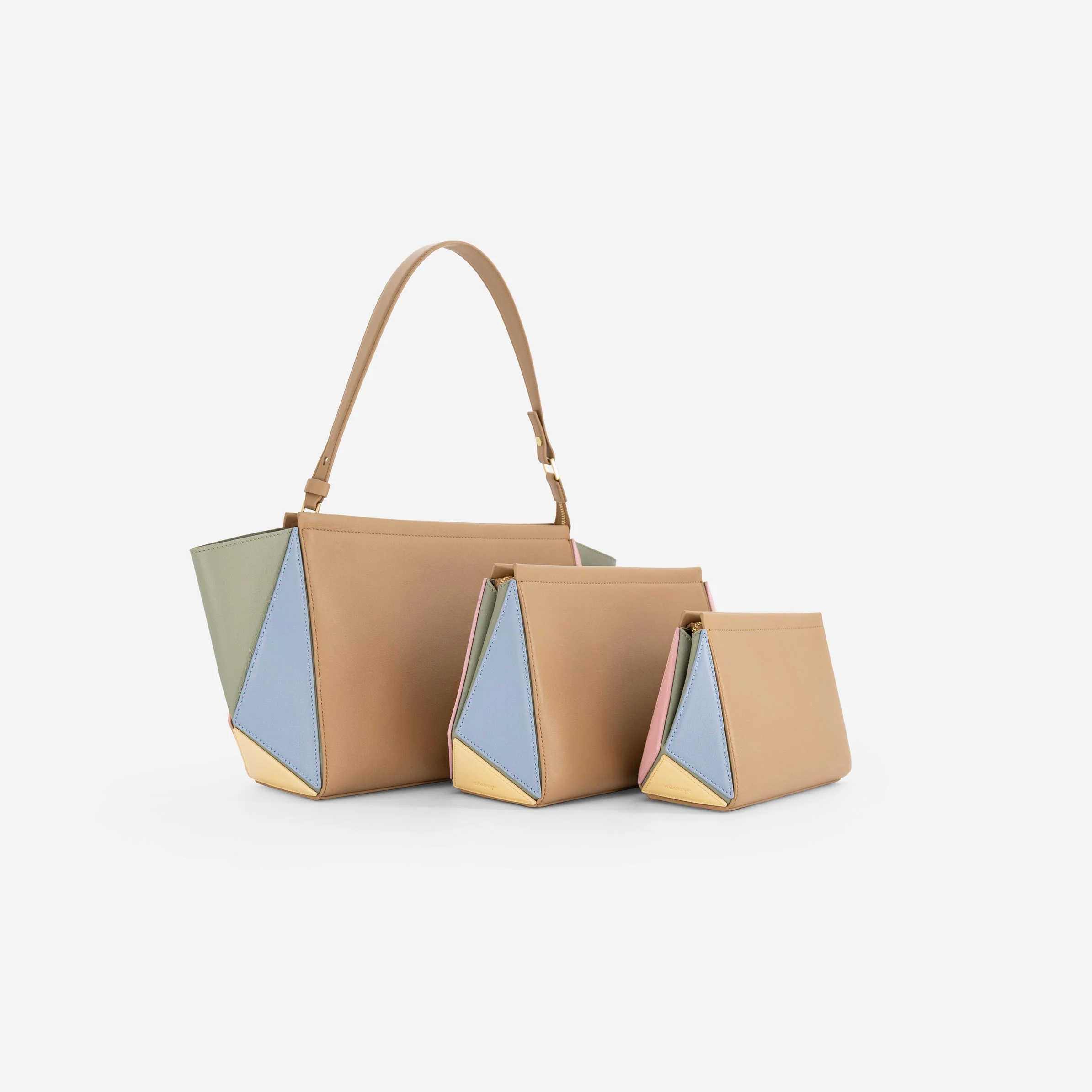Large Triangle Pouch - Gummy - Image 9